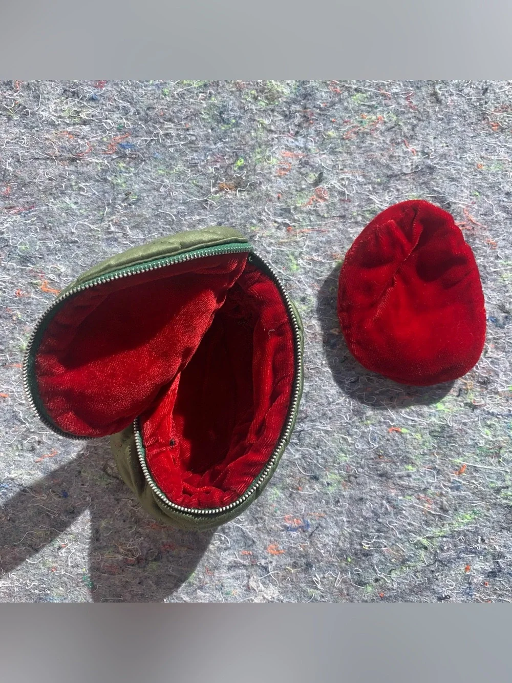 antique 30s 40s green satin with red velvet liner trinket cosmetic jewelry case